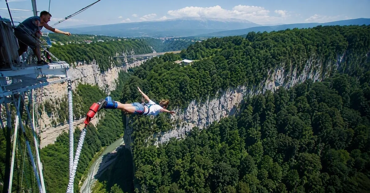 Bungy 207 — прыжок с 207 метров (Скайпарк) — старт активности