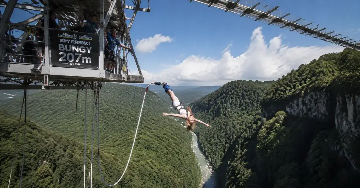 Bungy 69 — прыжок с 69 метров (Скайпарк)