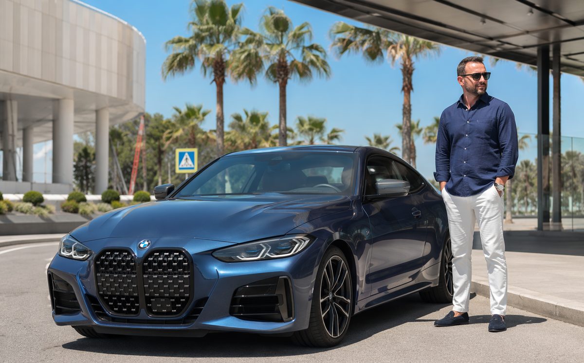 BMW M440i xDrive — фото 1