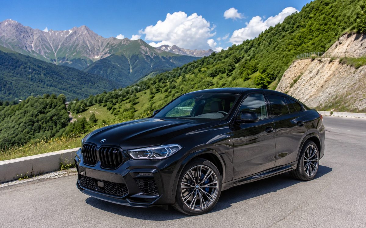 BMW X6 M — фото 1