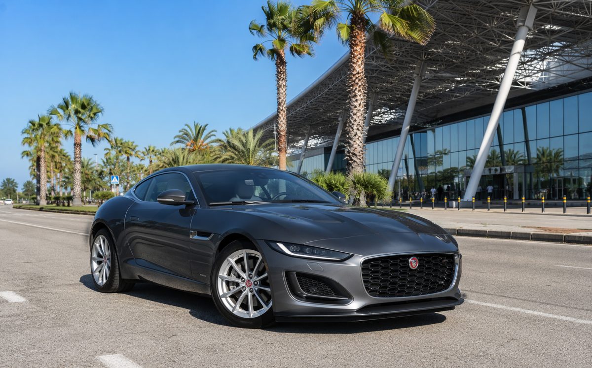 Jaguar F-Type 2.0 P300 — фото 1