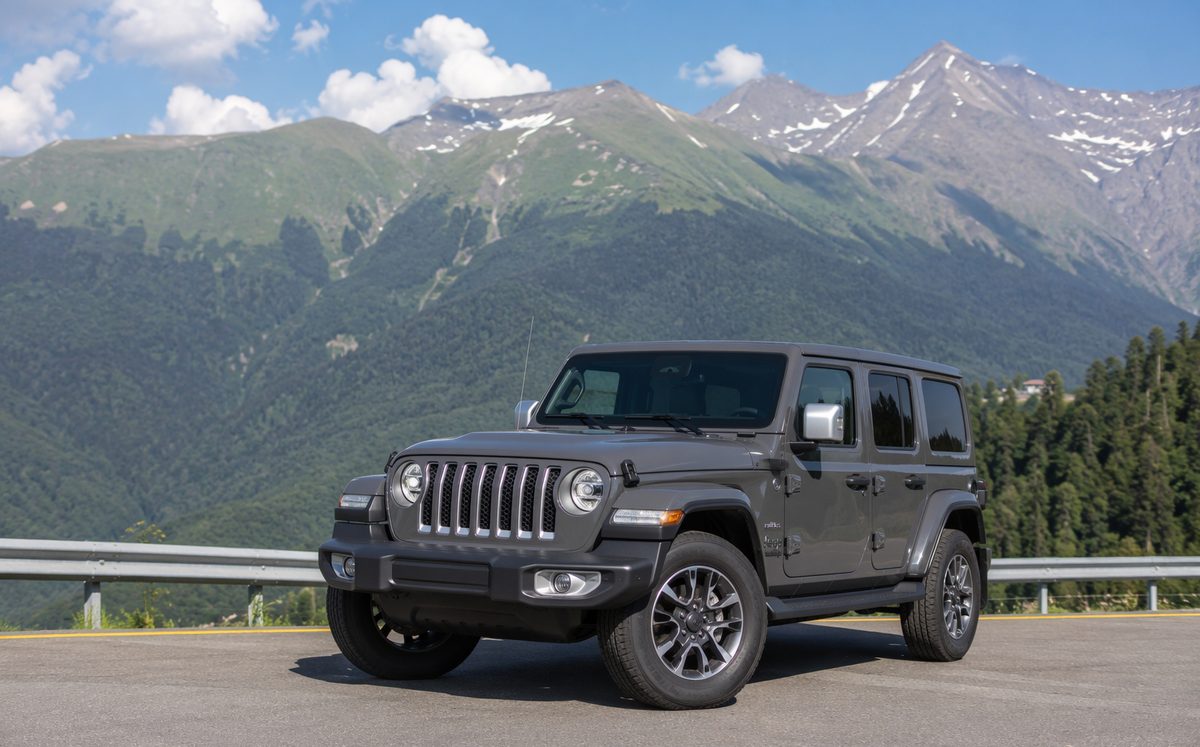 Jeep Wrangler 4xE — фото 1