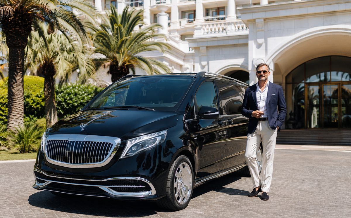 Mercedes V-Class Maybach — корпоративные трансферы в Сочи