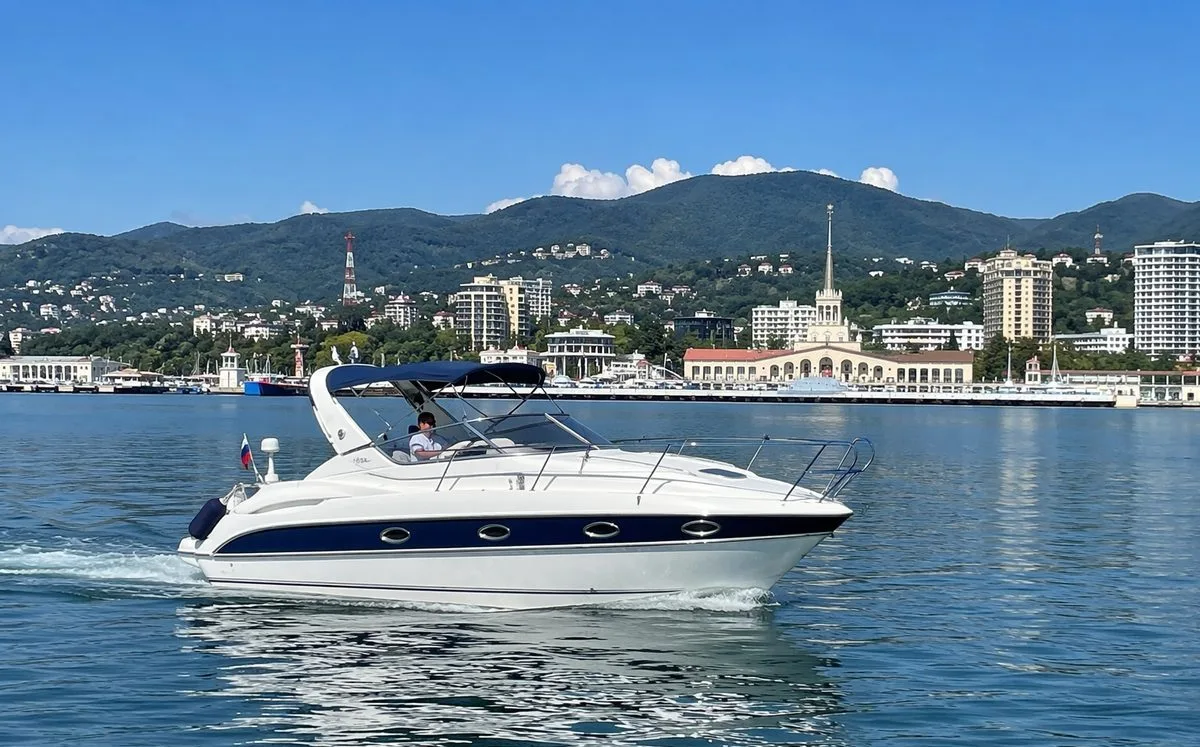 Bavaria 380